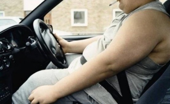 Регулярное вождение автомобиля грозит ожирением