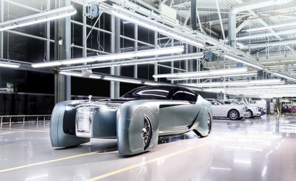 Rolls-Royce показал концепт с квадратными колёсными арками