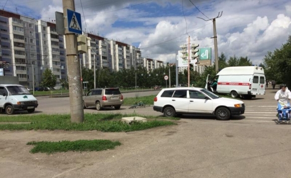 На пересечении улиц Взлётная и Попова сбили велосипедиста