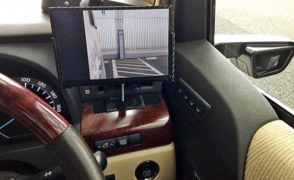 Японцы переходят на машины без зеркал