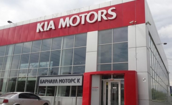 В новом автосалоне KIA Барнаул-Моторс сорвалось открытие