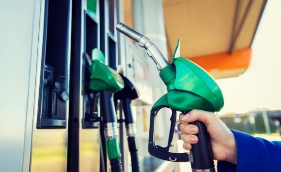 Эксперты назвали правительство виновным в росте цен на бензин