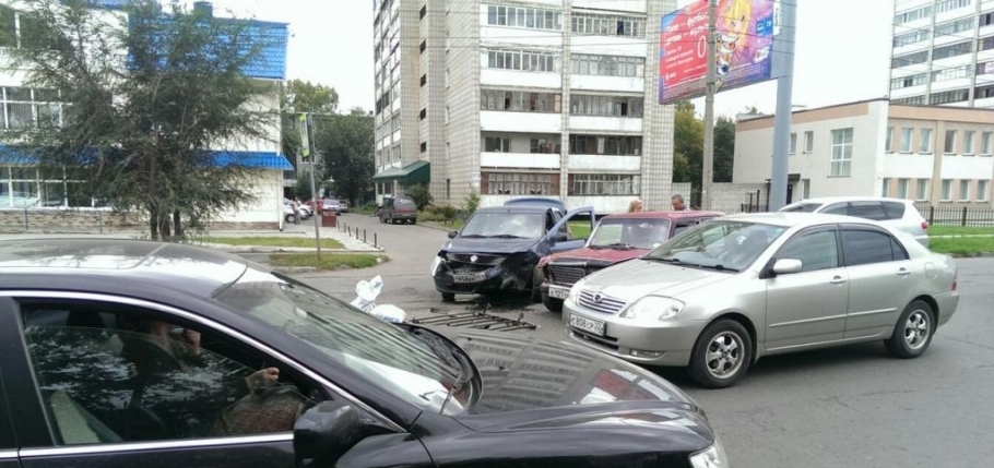 Авария на улице Энтузиастов