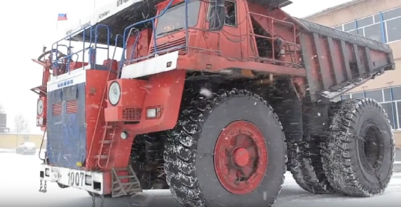В Кузбассе создали самый большой пожарный автомобиль в мире