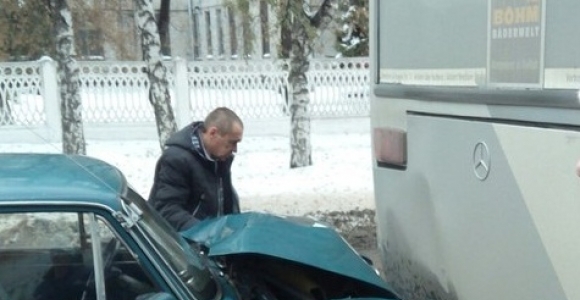 Авария на улице Титова