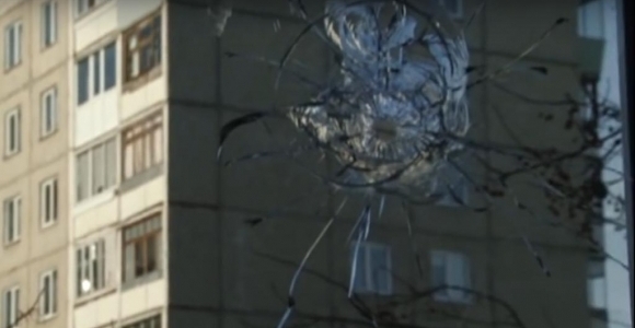 В Барнауле неизвестные дважды обстреляли окна пенсионерки