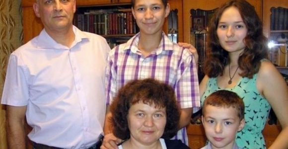 Многодетная семья из Алтайского края победила во всероссийском конкурсе