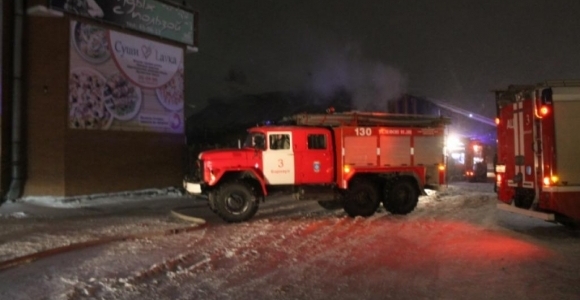 Пожар второго ранга сложности: вечером 5 декабря случился серьезный пожар в Барнауле