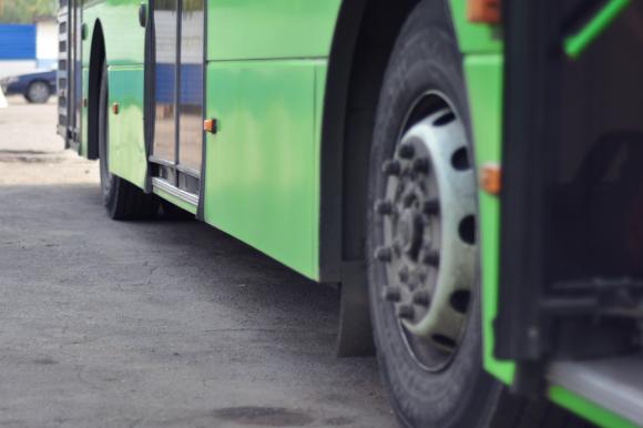 В Барнауле автобус насмерть сбил женщину