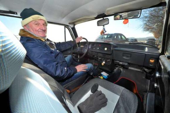 Немецкий пенсионер 40 лет ездит на советском 