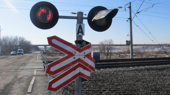 На станции Алтайская молодые люди разбили сигнальные светофоры
