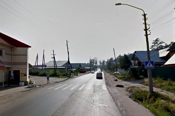 Легковушка сбила девочку на пешеходном переходе в Барнауле (видео)
