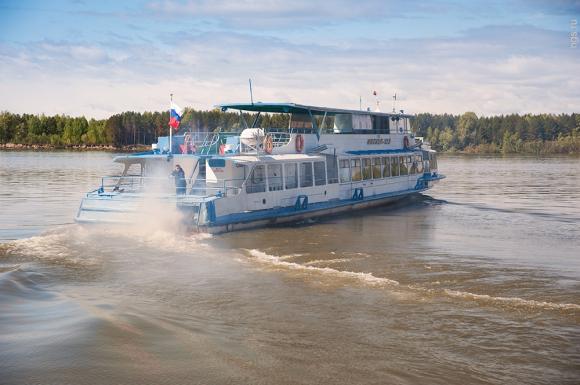 Речной вокзал открыл летнюю навигацию на реке Обь