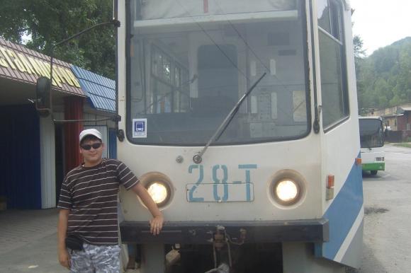 Мальчик, который в 15 лет угнал трамвай, вырос и решил стать вагоновожатым