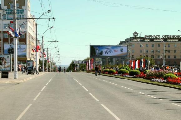 Почти весь проспект Ленина и пл. Сахарова перекроют для движения 12 июня