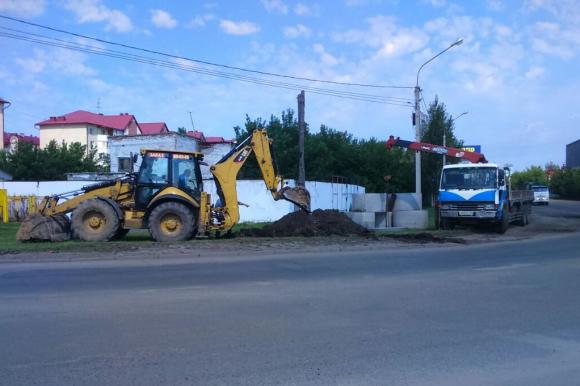 В Барнауле решат проблему скопления воды на подъезде к Новосиликатному