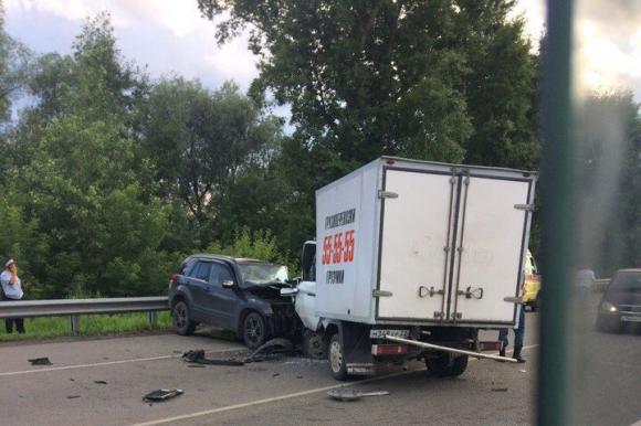 На трассе в районе Присягино произошло лобовое столкновение (обновлено)