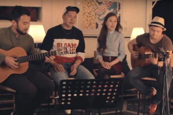 Группа из Горно-Алтайска перепела популярную песню на родном языке (видео)