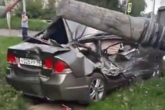 В Новоалтайске участниками массовой аварии стали КамАЗ и еще три машины (видео)