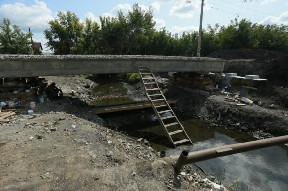 Как идет масштабный ремонт моста на улице Матросова (фото)