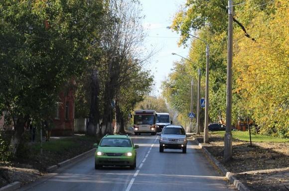 Дорожники завершили ремонт проезжей части на Э. Алексеевой (фото)