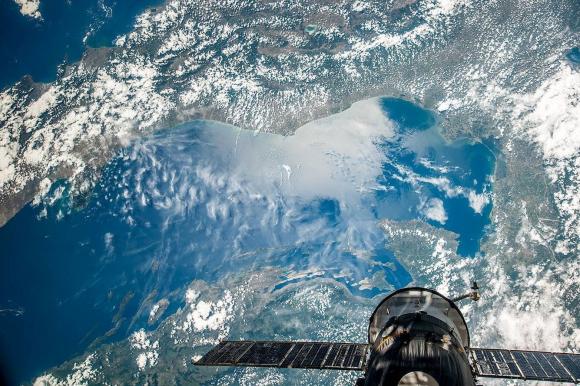 Барнаульцы смогут увидеть выставку редких снимков из космоса