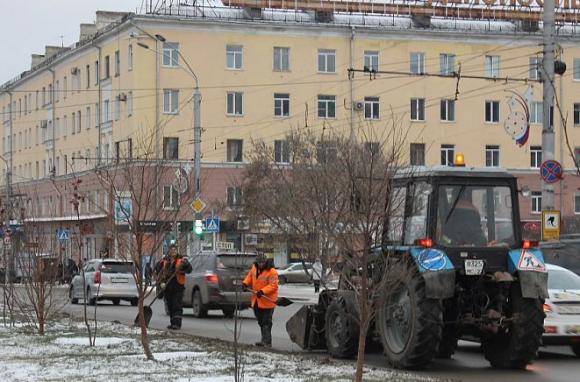160 тонн снега вывезли дорожники Барнаула в минувшие выходные