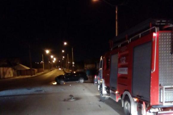 Серьезная авария произошла ночью на ул. Матросова: пострадали три человека (фото)