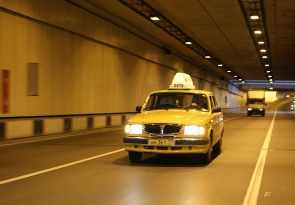 Барнаульцы могут пожаловаться на некачественные услуги такси на 
