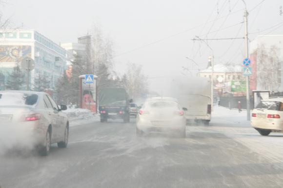 Горожане беспокоятся о здоровье из-за смога, накрывшего Барнаул
