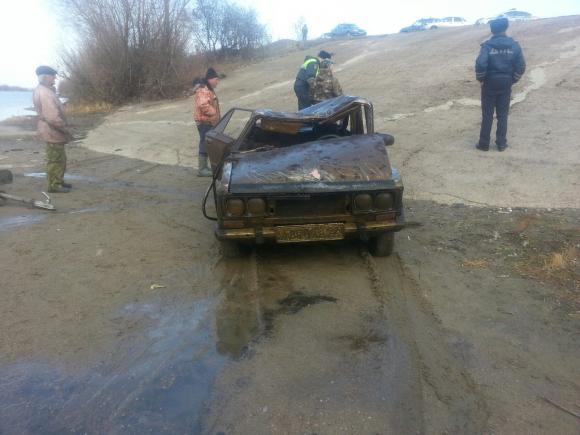 В Алтайском крае осудили банду преступников, которые угоняли машины, топили их и сжигали (фото)