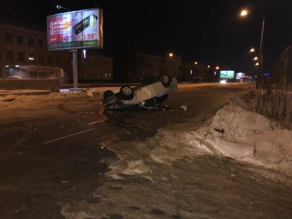 На проспекте Калинина перевернулась 