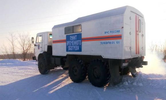 Более 30 замерзающих на трассе водителей обратились за сутки в мобильный пункт МЧС