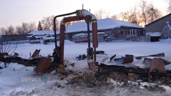 Жители села Кусак замерзают в своих домах и бьют тревогу из-за отключения отопления (фото)
