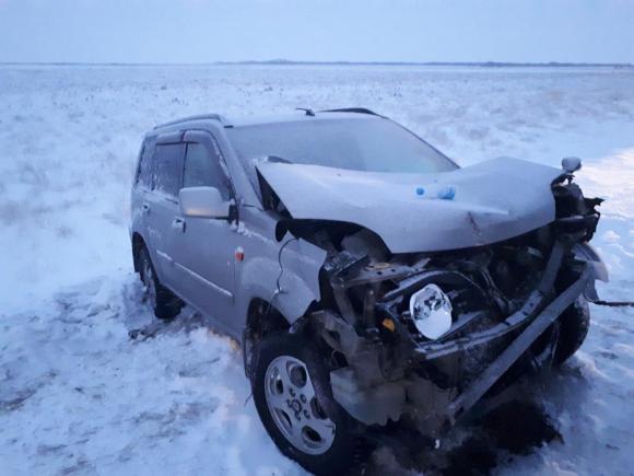 Алтайский водитель обвиняет дорожников в плохой работе - на скользкой трассе он попал в ДТП