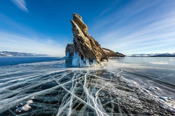 На Байкале из-за землетрясения возникло цунами