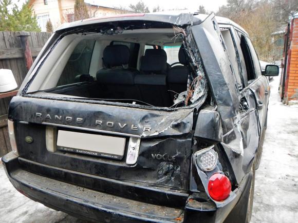Россиянин разбил Range Rover в ответ на высылку российских дипломатов из Британии