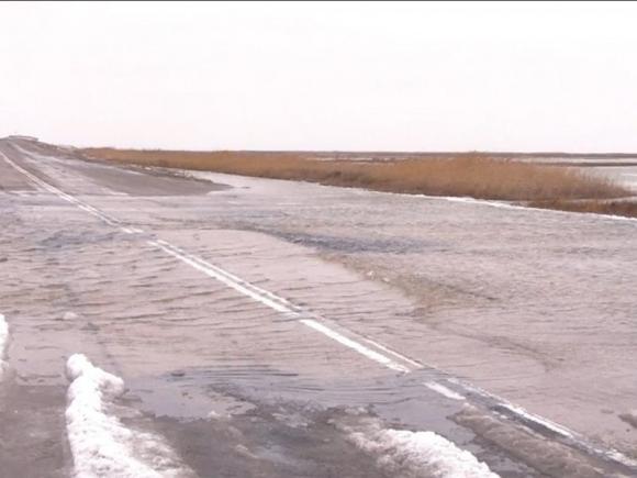 Два участка автодороги в Завьяловском районе затопило паводковыми водами