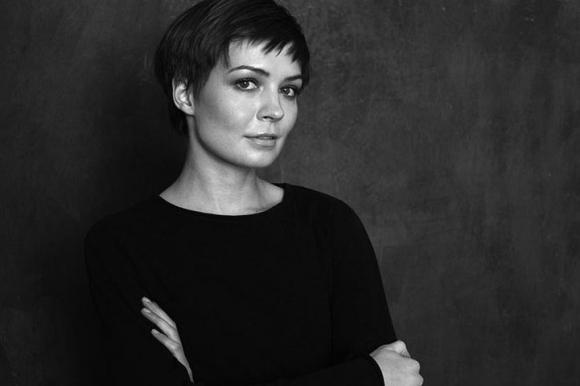 В Барнауле выступит поэтесса и победитель баттла VERSUS - Марина Кацуба
