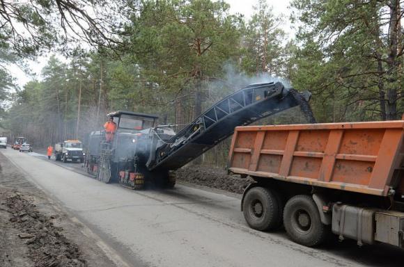 Дорожники просят водителей с пониманием отнестись к временным неудобствам из-за ремонта дорог