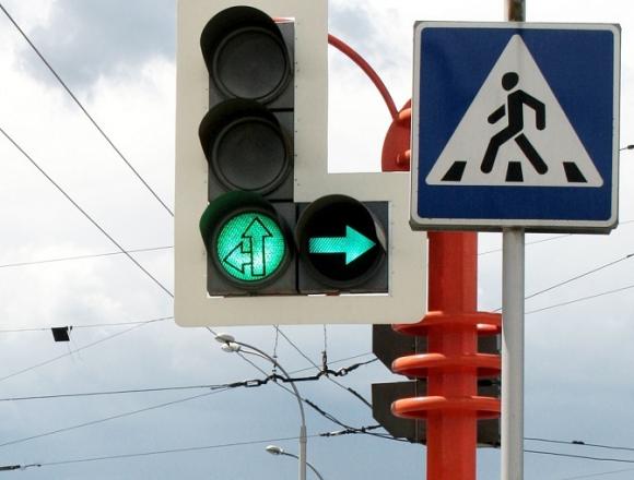 На двух перекрестках Барнаула сегодня выключат светофоры