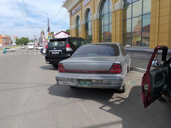В Барнауле был замечен Oldsmobil