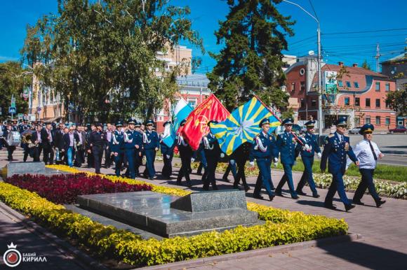 Шествие под звуки оркестра устроят в День Воздушного флота в Барнауле