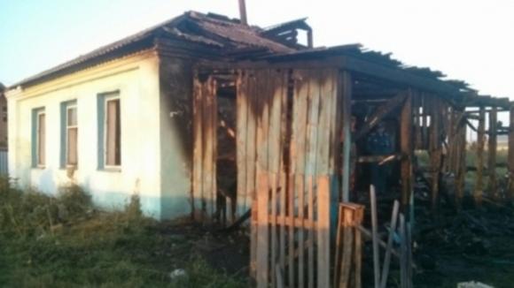 Три человека погибли при пожаре в алтайской деревне