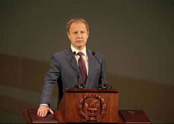 Виктор Томенко вступил в должность губернатора Алтайского края