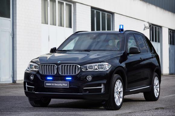 В России начнут продавать бронированные BMW X5