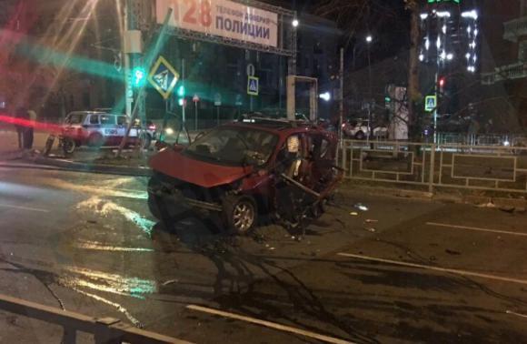 Одному из пострадавших в аварии с BMW X6 стало хуже