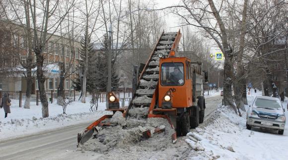 Автолюбителям напомнили, где нельзя парковаться из-за уборки снега этой зимой