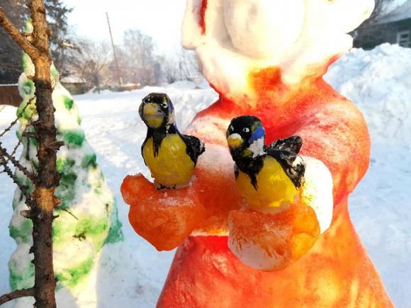 Умельцы из Сорокино приглашают всех в свой снежный городок (фото и видео)