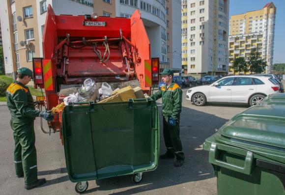 В России предложили отменить плату за вывоз мусора и услуги ЖКХ